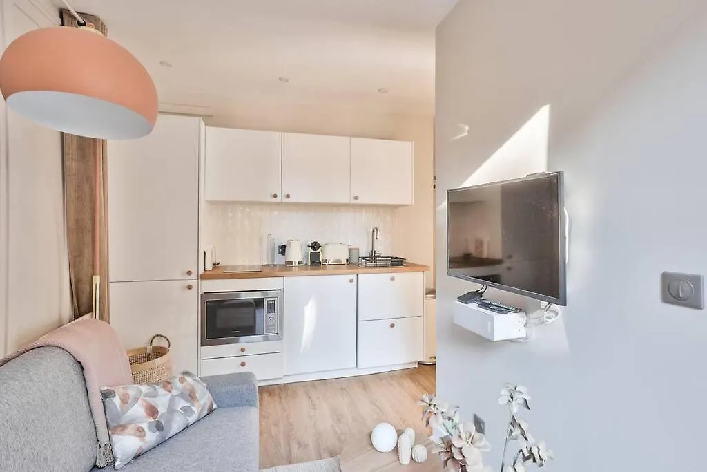 Cozy Apartment Paris Center For 3-1