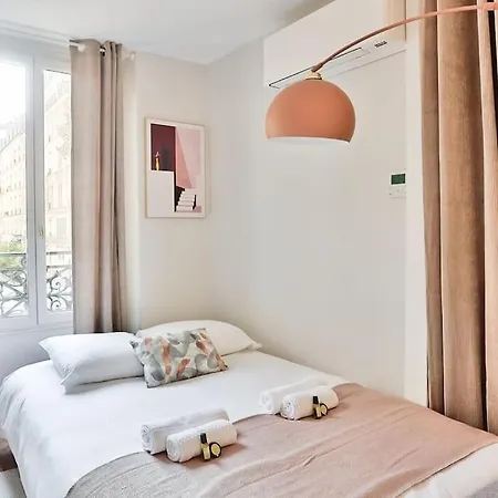 Cozy Apartment Paris Center For 3-2